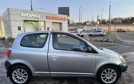 Toyota Yaris I рестайлинг, 2000 год, 210 000 рублей, 5 фотография