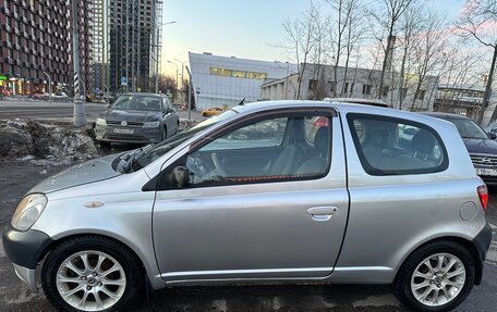 Toyota Yaris I рестайлинг, 2000 год, 210 000 рублей, 4 фотография