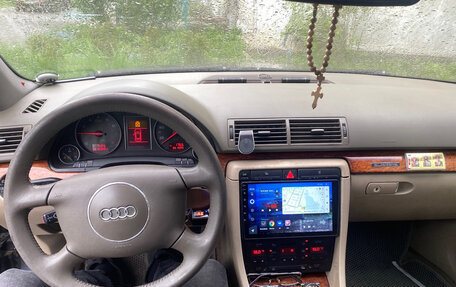 Audi A4, 2001 год, 550 000 рублей, 10 фотография
