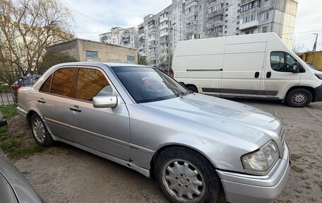 Mercedes-Benz C-Класс, 1993 год, 330 000 рублей, 4 фотография