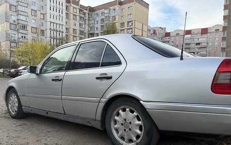 Mercedes-Benz C-Класс, 1993 год, 330 000 рублей, 9 фотография