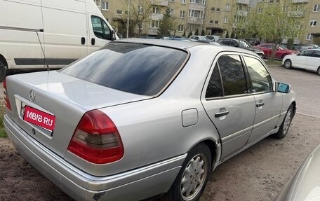 Mercedes-Benz C-Класс, 1993 год, 330 000 рублей, 6 фотография