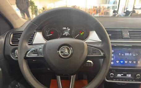 Skoda Rapid II, 2022 год, 1 350 000 рублей, 13 фотография