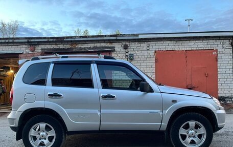Chevrolet Niva I рестайлинг, 2010 год, 430 000 рублей, 4 фотография