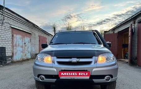 Chevrolet Niva I рестайлинг, 2010 год, 430 000 рублей, 2 фотография