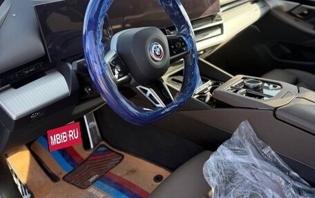 BMW 5 серия, 2024 год, 6 450 000 рублей, 9 фотография