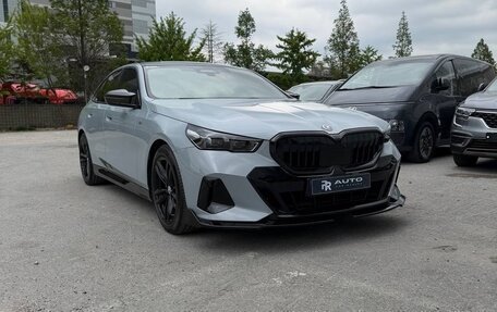 BMW 5 серия, 2024 год, 6 450 000 рублей, 13 фотография