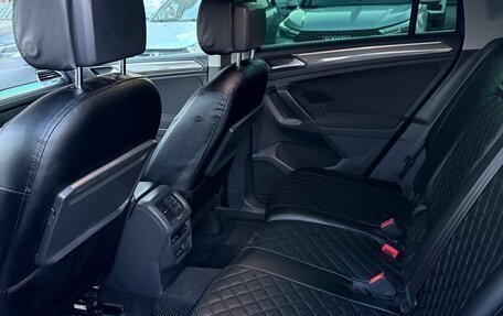 Volkswagen Tiguan II, 2019 год, 2 120 000 рублей, 19 фотография