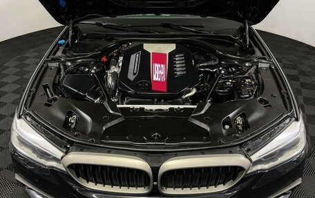BMW 5 серия, 2018 год, 3 497 000 рублей, 10 фотография