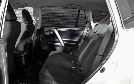 Toyota RAV4, 2018 год, 2 390 000 рублей, 19 фотография