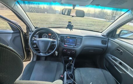KIA Rio II, 2006 год, 230 000 рублей, 11 фотография