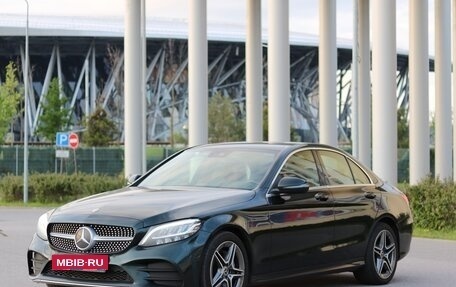 Mercedes-Benz C-Класс, 2018 год, 3 150 000 рублей, 1 фотография