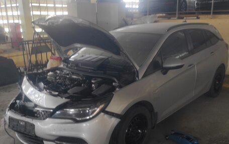 Opel Astra K, 2019 год, 599 000 рублей, 24 фотография