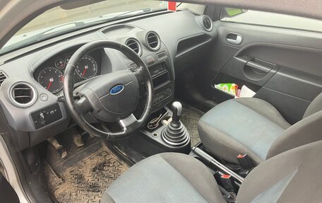Ford Fiesta, 2007 год, 320 000 рублей, 4 фотография