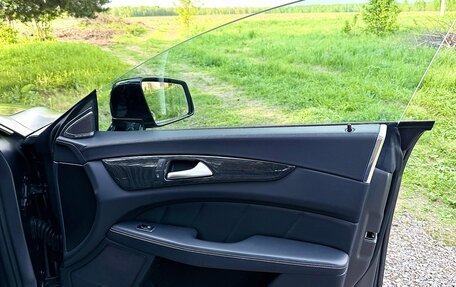 Mercedes-Benz CLS, 2015 год, 4 490 000 рублей, 26 фотография