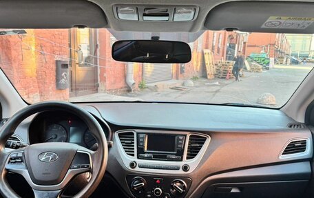 Hyundai Solaris II рестайлинг, 2019 год, 605 000 рублей, 9 фотография