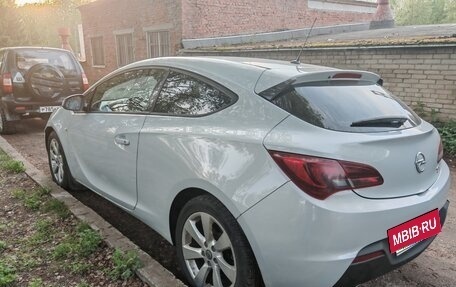 Opel Astra J, 2011 год, 600 000 рублей, 4 фотография