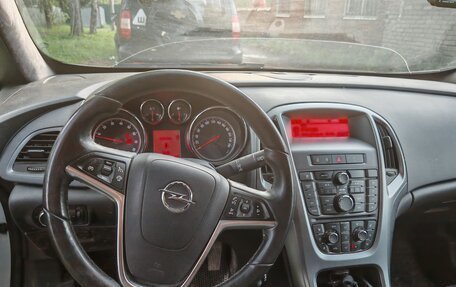 Opel Astra J, 2011 год, 600 000 рублей, 11 фотография