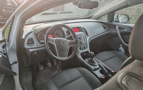 Opel Astra J, 2011 год, 600 000 рублей, 10 фотография