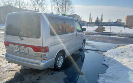 Mazda Bongo Friendee i рестайлинг, 2001 год, 680 000 рублей, 4 фотография