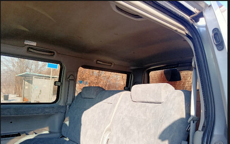 Mazda Bongo Friendee i рестайлинг, 2001 год, 680 000 рублей, 10 фотография