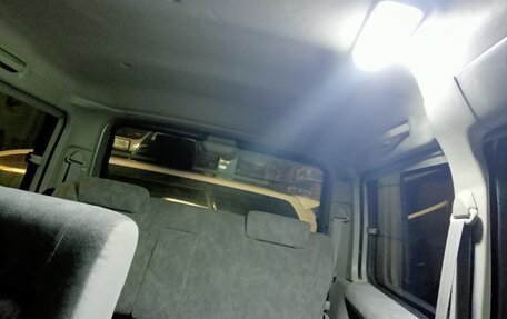 Mazda Bongo Friendee i рестайлинг, 2001 год, 680 000 рублей, 15 фотография