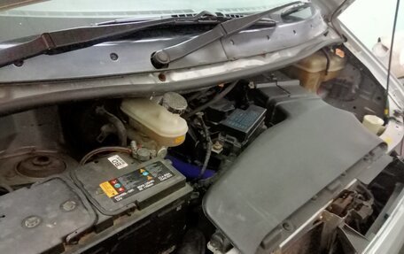 Mazda Bongo Friendee i рестайлинг, 2001 год, 680 000 рублей, 22 фотография