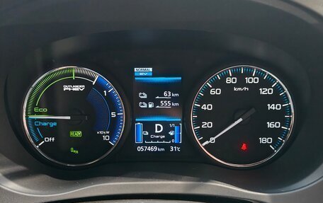 Mitsubishi Outlander III рестайлинг 3, 2019 год, 3 100 000 рублей, 13 фотография