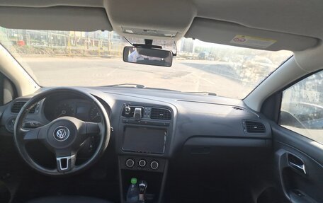 Volkswagen Polo VI (EU Market), 2012 год, 850 000 рублей, 5 фотография