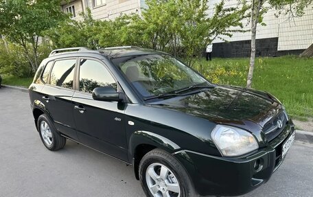 Hyundai Tucson III, 2005 год, 695 000 рублей, 2 фотография