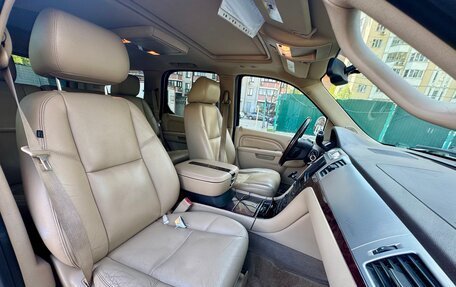 Cadillac Escalade III, 2011 год, 1 950 000 рублей, 7 фотография