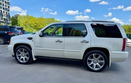 Cadillac Escalade III, 2011 год, 1 950 000 рублей, 4 фотография