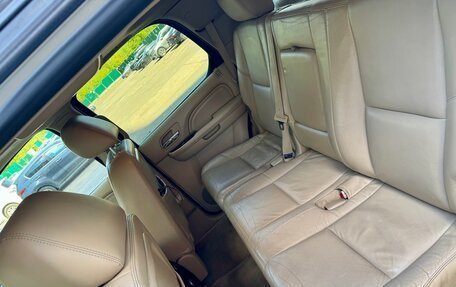 Cadillac Escalade III, 2011 год, 1 950 000 рублей, 14 фотография