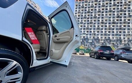 Cadillac Escalade III, 2011 год, 1 950 000 рублей, 13 фотография