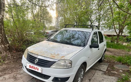 Renault Logan I, 2015 год, 300 000 рублей, 2 фотография