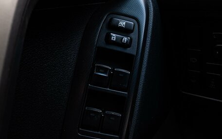 Toyota Land Cruiser Prado 150 рестайлинг 2, 2010 год, 3 180 000 рублей, 22 фотография