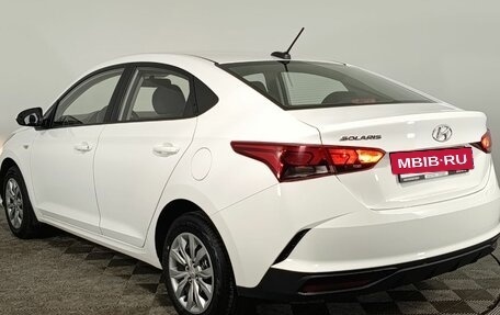 Hyundai Solaris II рестайлинг, 2021 год, 1 650 000 рублей, 5 фотография