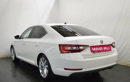 Skoda Superb III рестайлинг, 2017 год, 2 100 000 рублей, 7 фотография