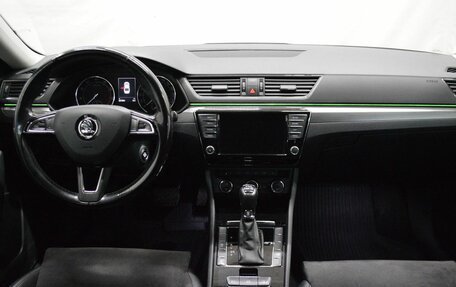Skoda Superb III рестайлинг, 2017 год, 2 100 000 рублей, 16 фотография