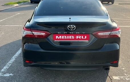 Toyota Camry, 2019 год, 2 500 000 рублей, 4 фотография