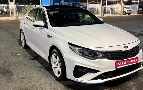 KIA Optima IV, 2019 год, 2 000 000 рублей, 3 фотография