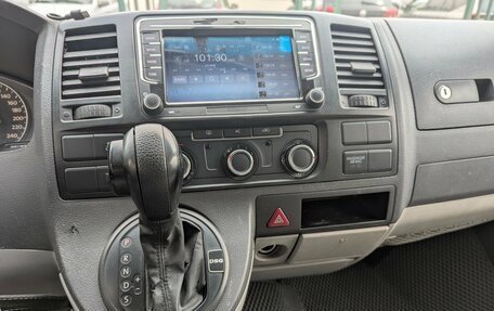 Volkswagen Transporter T5 рестайлинг, 2010 год, 1 350 000 рублей, 17 фотография