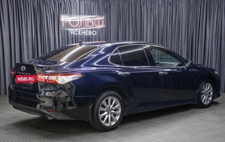 Toyota Camry, 2018 год, 2 849 000 рублей, 5 фотография
