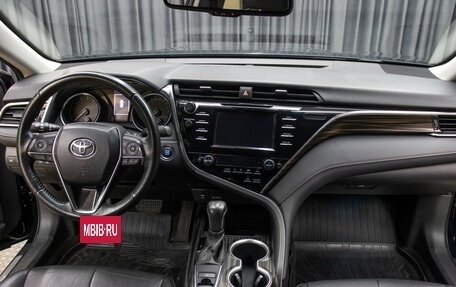 Toyota Camry, 2018 год, 2 849 000 рублей, 13 фотография