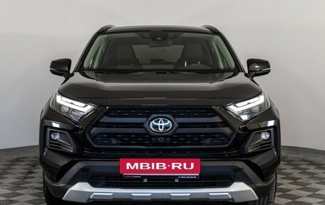 Toyota RAV4, 2024 год, 3 999 000 рублей, 2 фотография