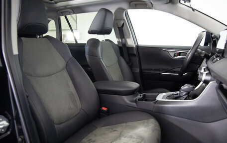 Toyota RAV4, 2024 год, 3 999 000 рублей, 11 фотография