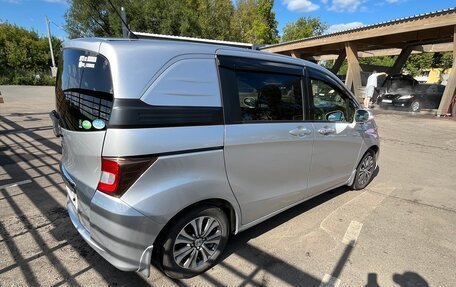 Honda Freed I, 2012 год, 860 000 рублей, 2 фотография