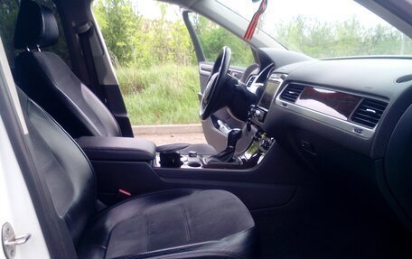 Volkswagen Touareg III, 2012 год, 2 300 000 рублей, 14 фотография