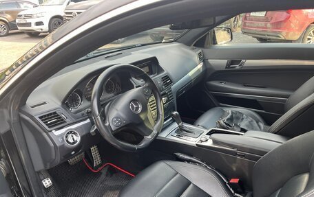 Mercedes-Benz E-Класс, 2010 год, 1 350 000 рублей, 7 фотография