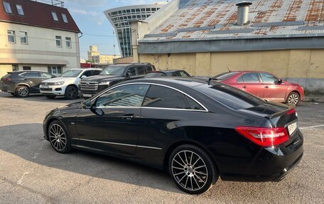 Mercedes-Benz E-Класс, 2010 год, 1 350 000 рублей, 9 фотография